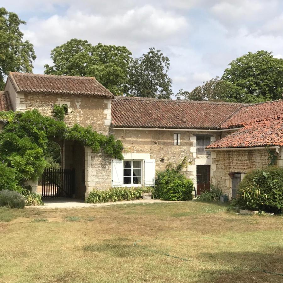 Le Logis De La Pataudiere Champigny-sur-Veude Exterior photo